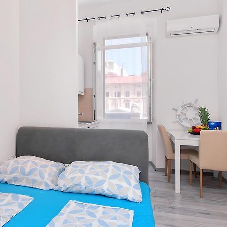 City Studio Market 5 - Rijeka Rent Buitenkant foto