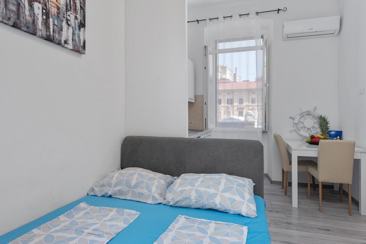 City Studio Market 5 - Rijeka Rent Buitenkant foto