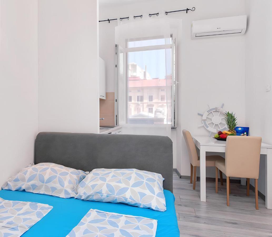 City Studio Market 5 - Rijeka Rent Buitenkant foto